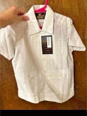 Guayabera White Size 6 NWT